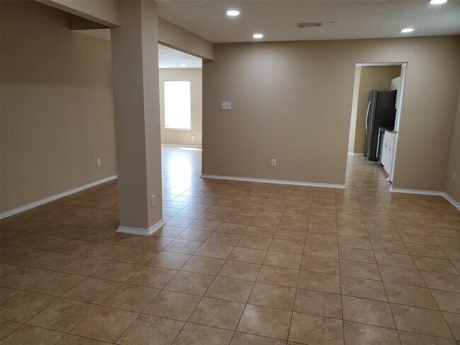 Building Photo - 16315 Lynn Crest Ct