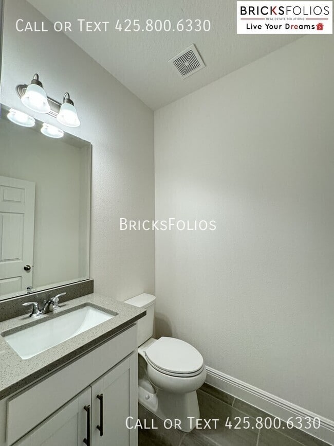 Building Photo - 14508 Crestavista Ave