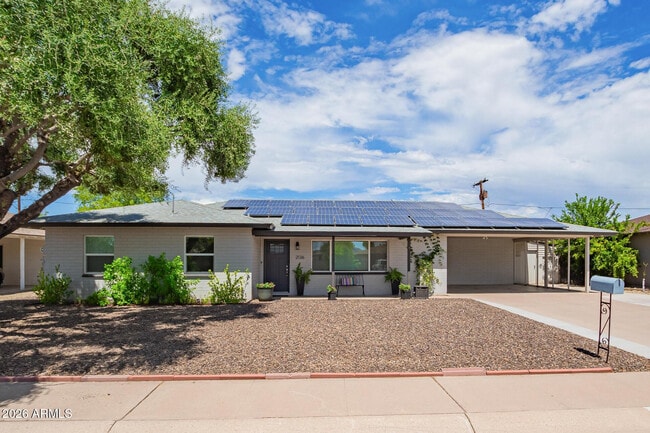 Building Photo - 2136 W Village Dr