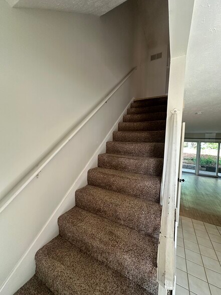 Building Photo - 763 Spring Meadows Dr