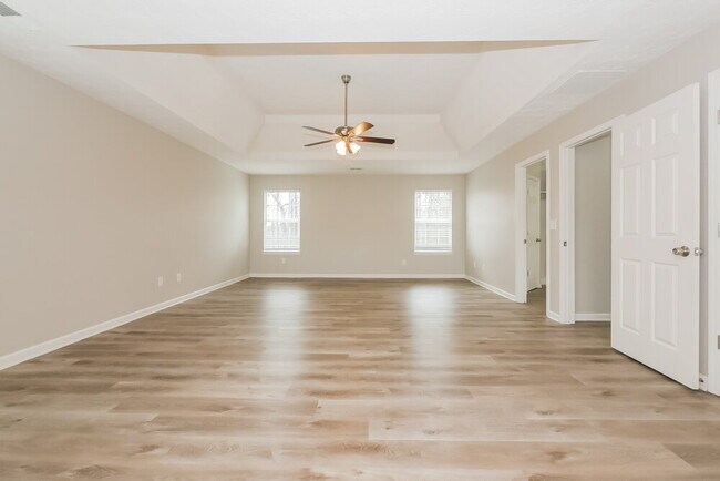 Building Photo - 1405 St Teresa Ct