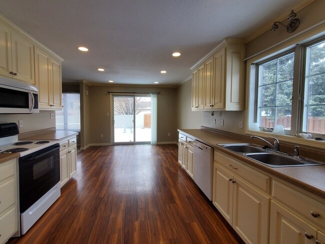 Building Photo - 2336 Keystone Ct