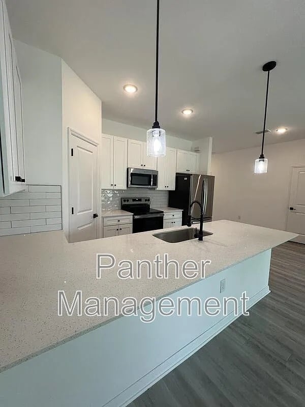 Building Photo - 5044 Bristo St