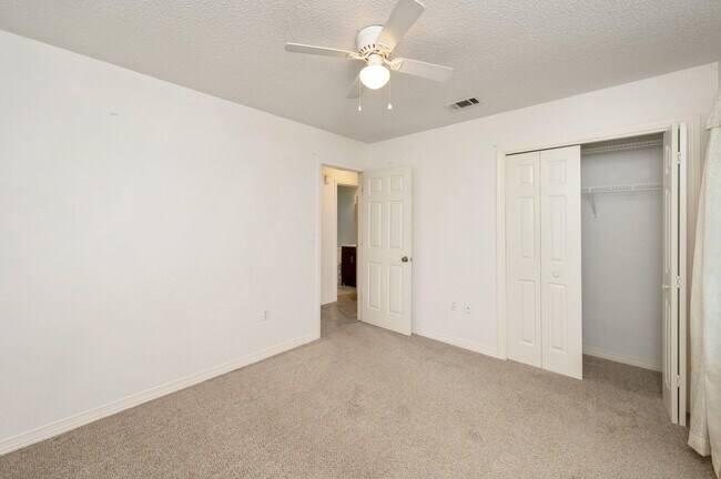 Building Photo - 4253 Antioch Rd