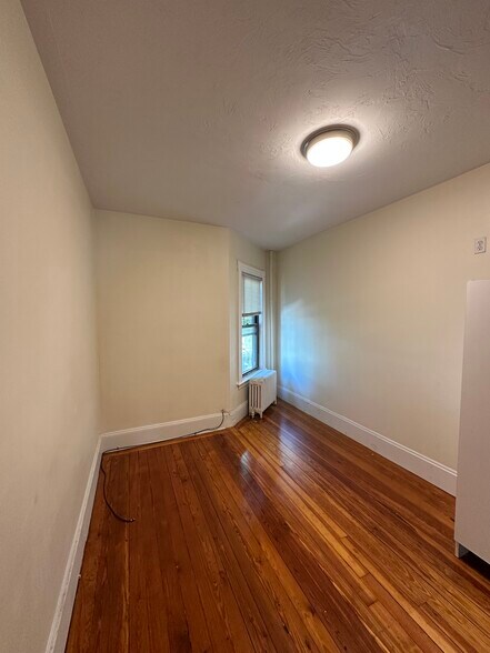 Building Photo - 17 Cushman Rd