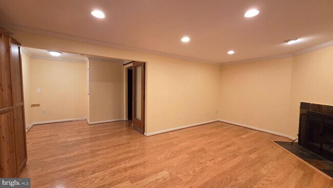 Building Photo - 6638 Greenleigh Ln