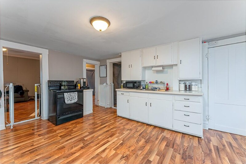 Building Photo - 205 Helgerson St