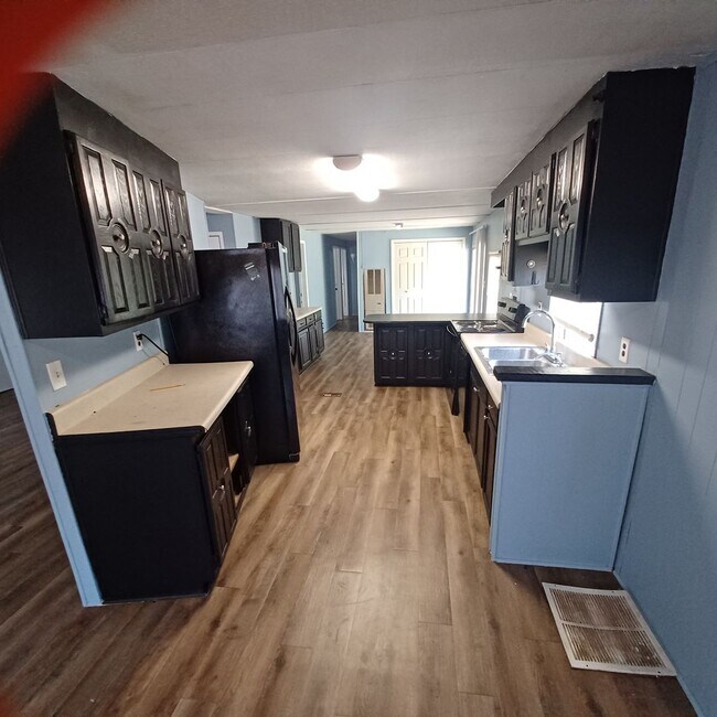 Building Photo - 3 BR 2 BA mobile home on half an acre