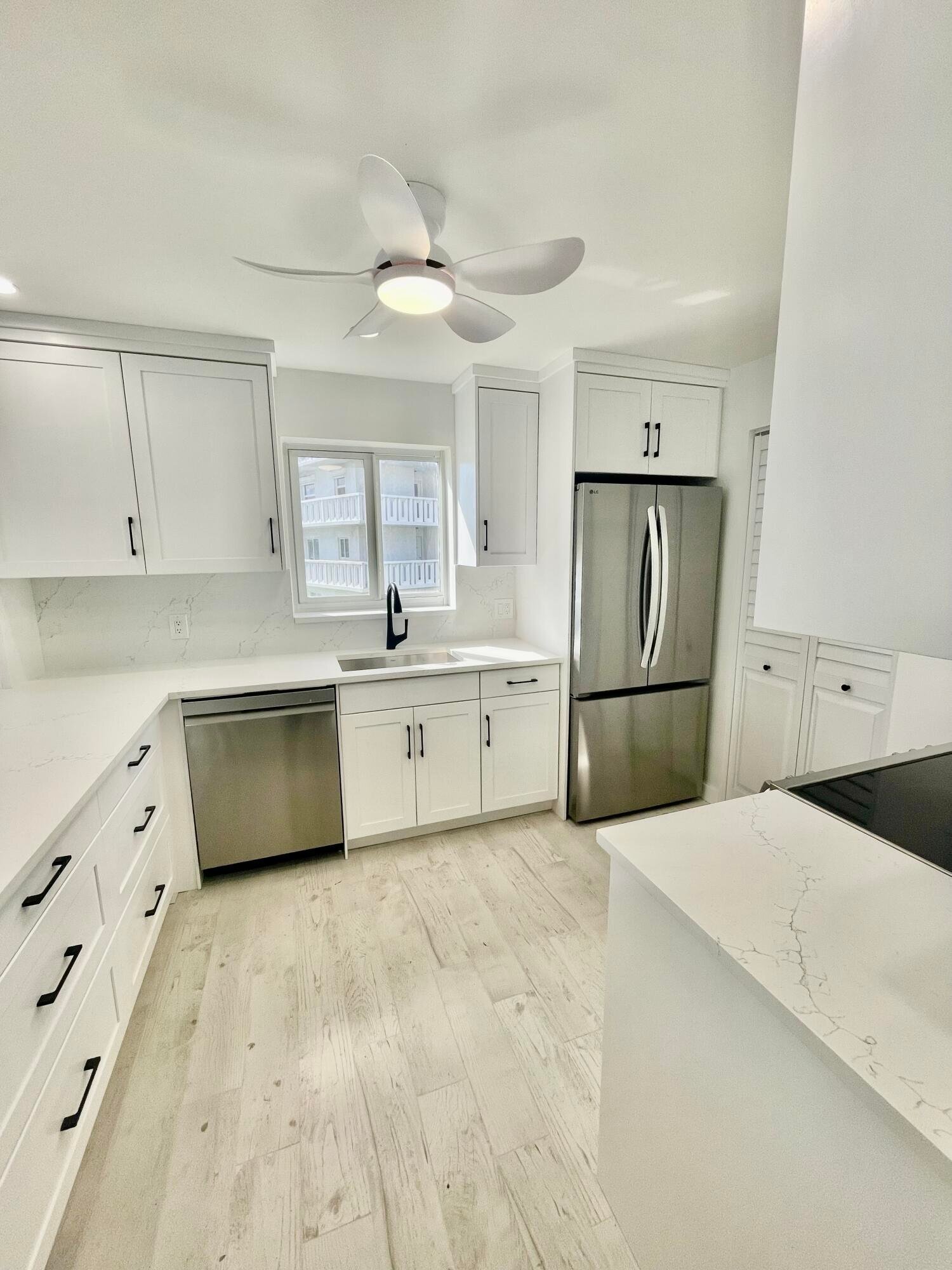 Building Photo - 300 Croton Ave