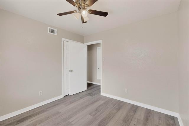 Building Photo - 524 Longridge Dr