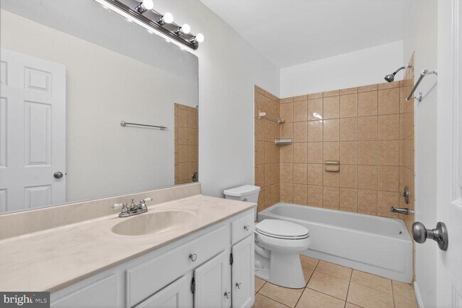 Building Photo - 10545 Winged Elm Cir