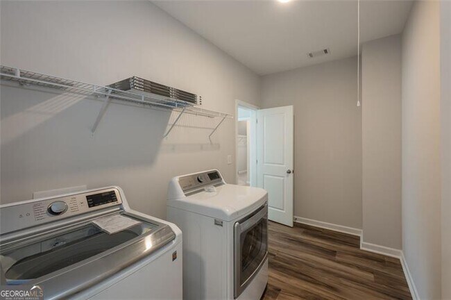 Building Photo - 508 Blackberry Ln