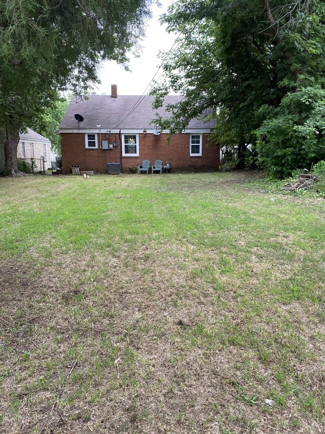 Building Photo - 2517 NW 38th St