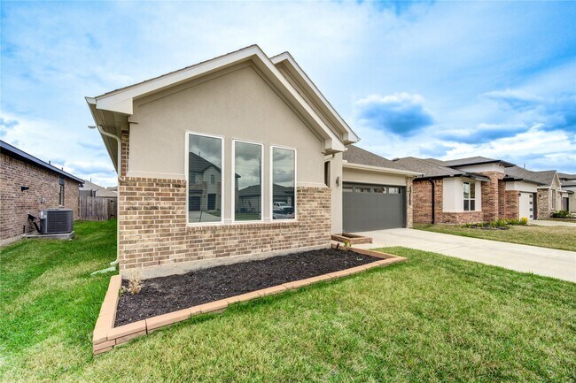 Building Photo - 22534 Petrizzi Ln