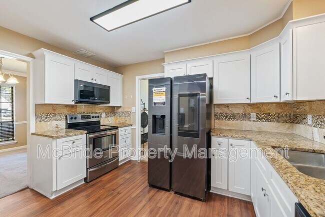 Building Photo - 539 Hunterdale Rd