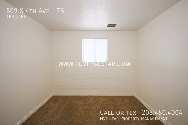 Building Photo - 809 S 4th Ave