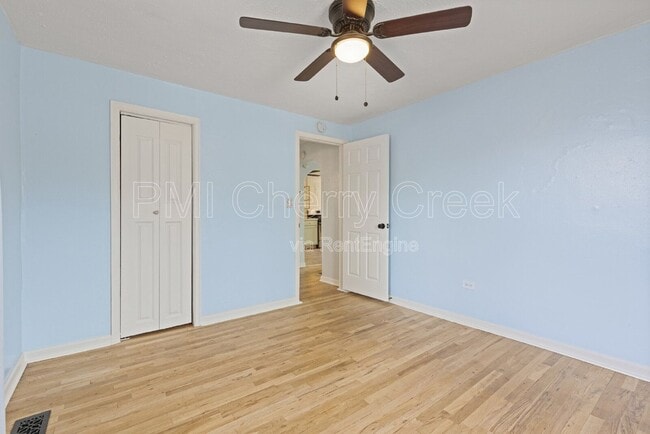 Building Photo - 156 S Newton St