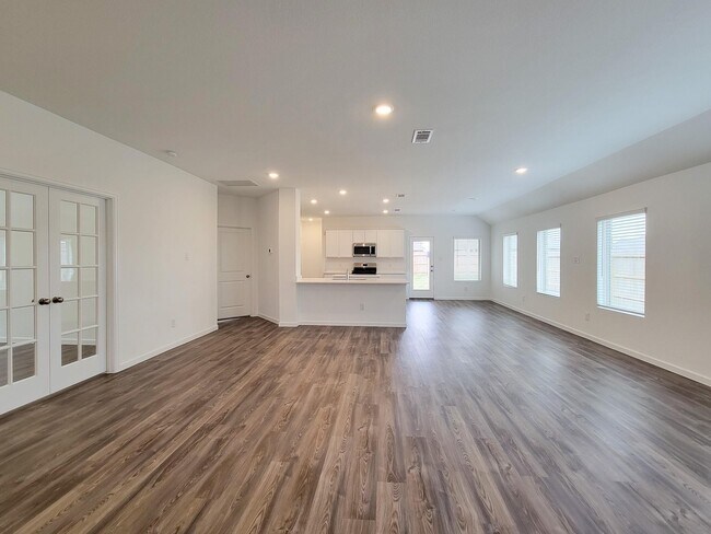 Building Photo - 15711 Vista Sutton Dr