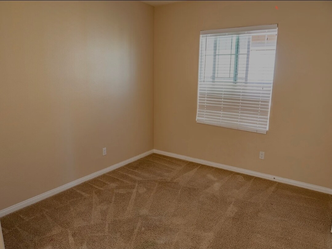 Building Photo - 520 Nile River Dr