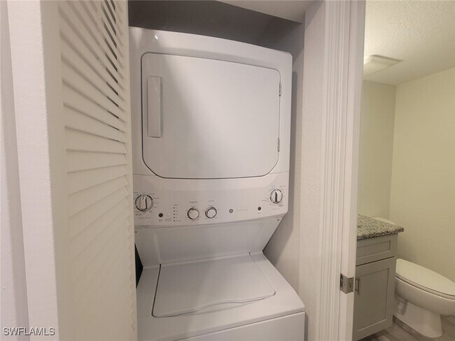 Building Photo - 8313 Bernwood Cove Loop