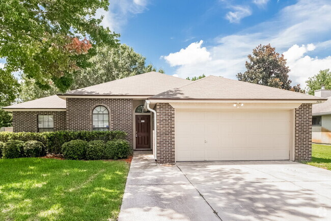 Building Photo - 7676 Arancio Dr