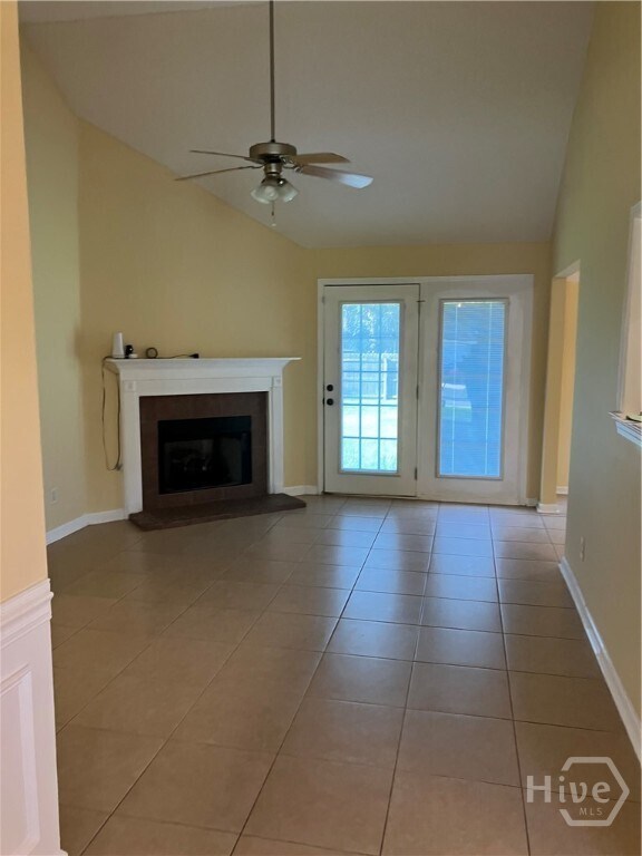 Building Photo - 164 River Bend Dr