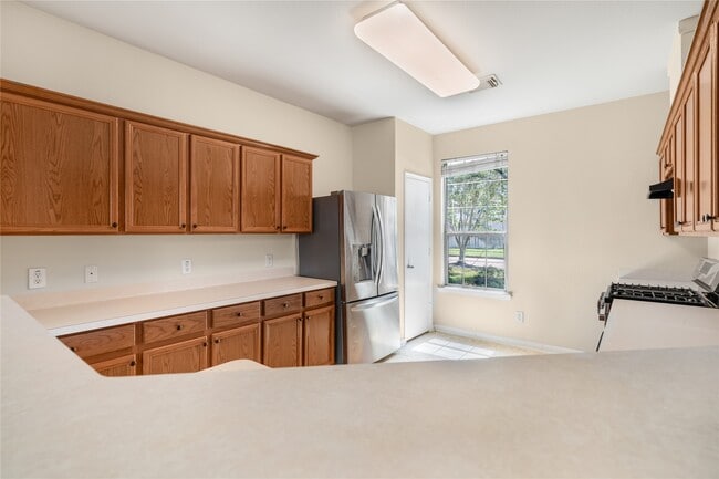 Building Photo - 2235 Rocky Hollow Ln