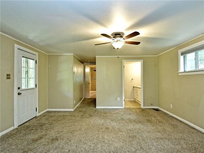 Building Photo - 5505 Avenue G