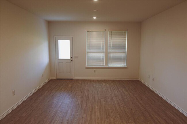 Building Photo - 15182 Canyon Rapids Rd