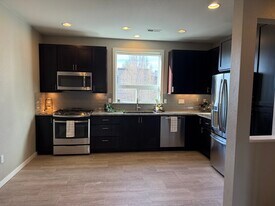 Building Photo - 5660 W 38th Ave