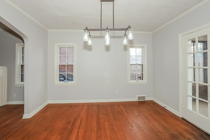 Building Photo - 3719 Rolliston Rd