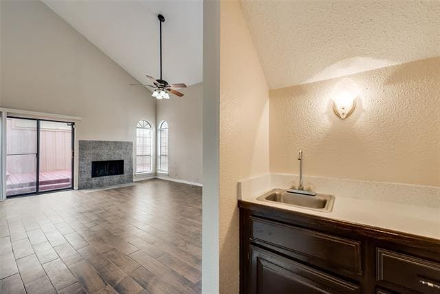 Building Photo - 2642 Encina Dr