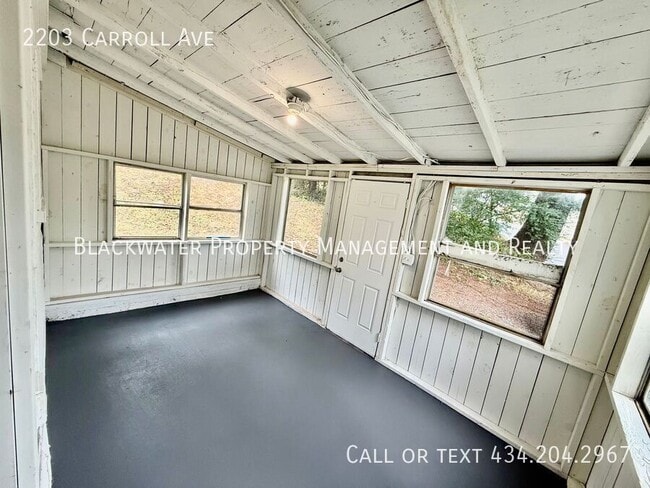 Building Photo - 2203 Carroll Ave