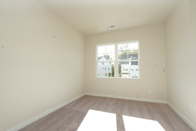 Building Photo - Brand New 3-Bedroom Townhome in Prime Char...