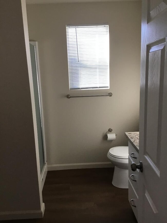 Building Photo - 3 Bedroom 2 Bath in Reedley California