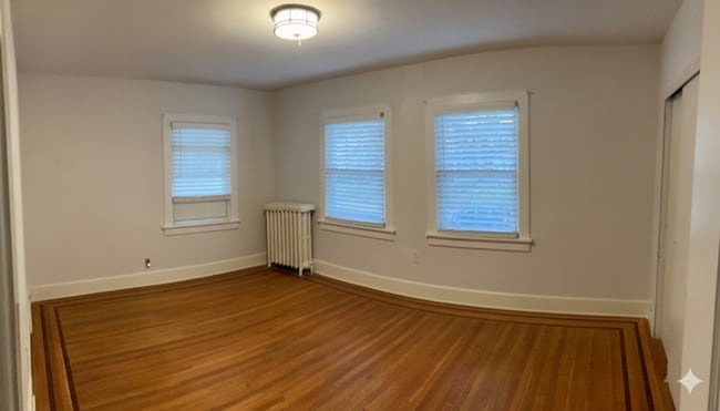 Building Photo - 51 Princeton Rd