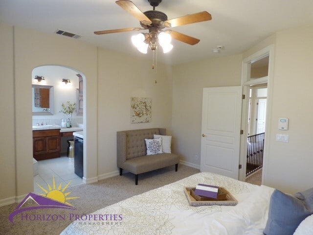 Building Photo - Modern Three-story 5 Bed 3.5 Bath 2,601 sqft Fair Oaks Home