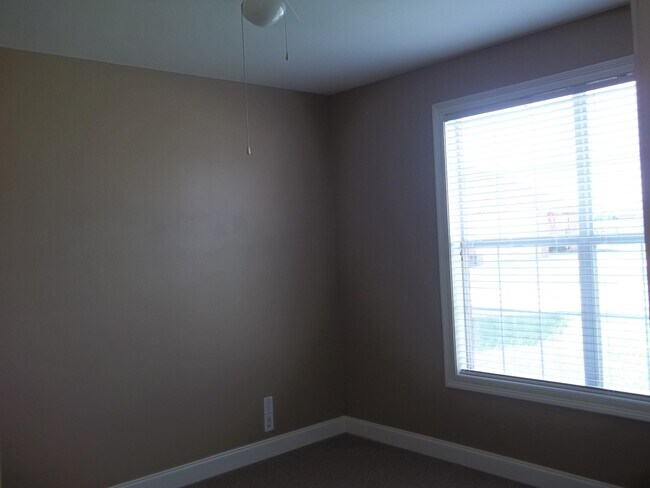 Bedroom 2 - 612 Quence Dr