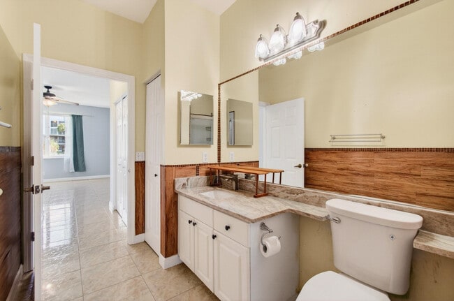 Building Photo - 3162 Via Poinciana