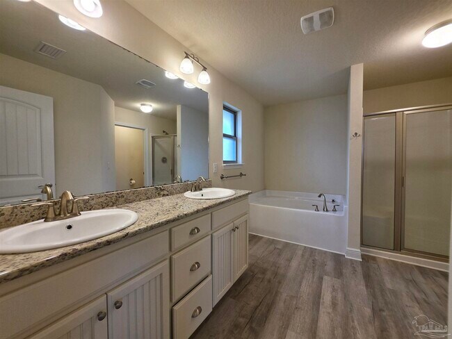 Building Photo - 4411 Fiske St