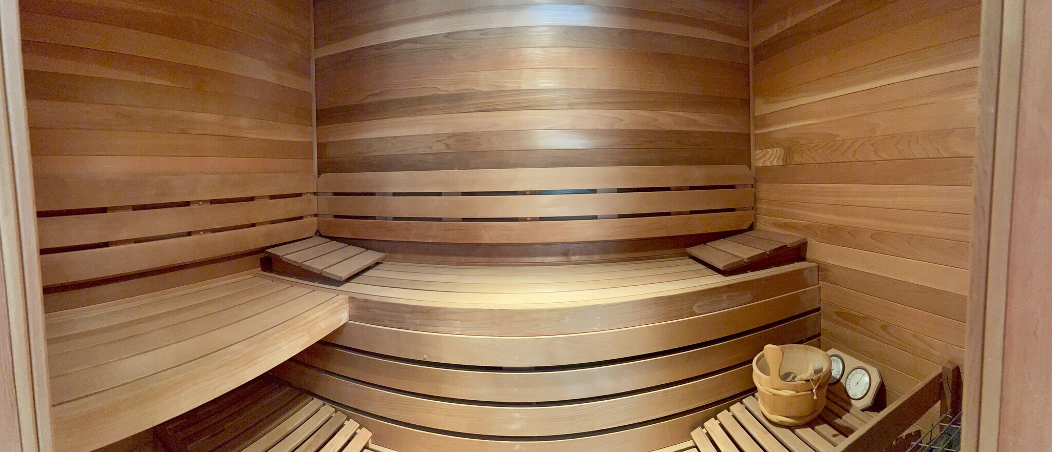 Sauna - 1173 Van Nuys St