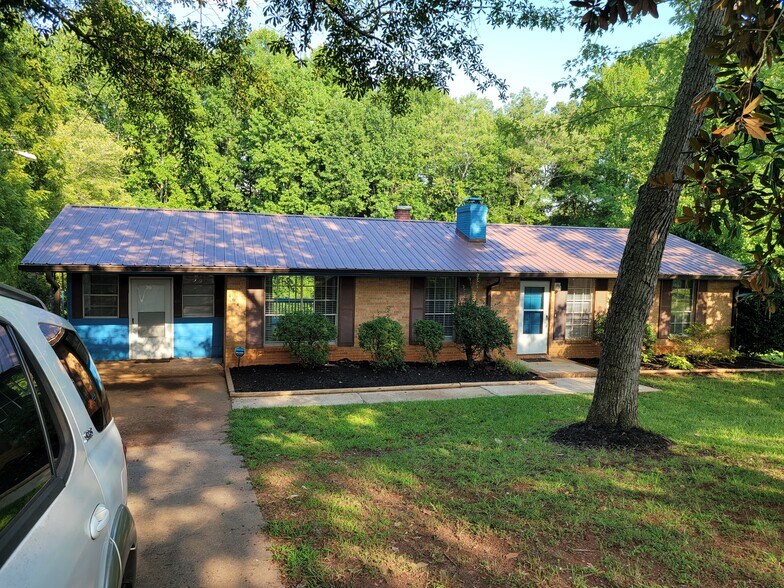 Building Photo - 164 N Ballard Dr