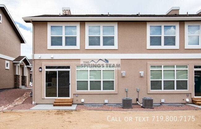 Building Photo - 748 Brambleberry Hts