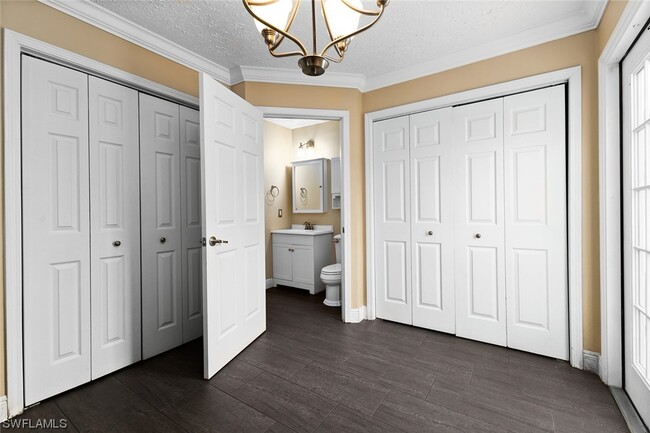Building Photo - 406 Leawood Cir