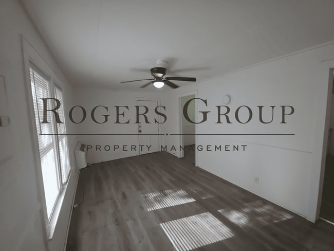 Building Photo - #450 - 116-118 Ramsey St Duplex