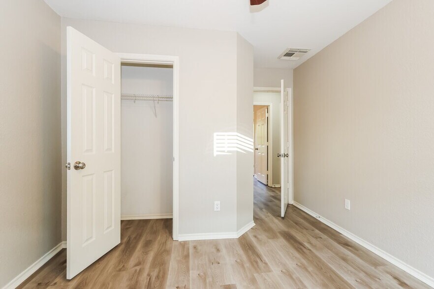 Building Photo - 11438 Flying Geese Ln