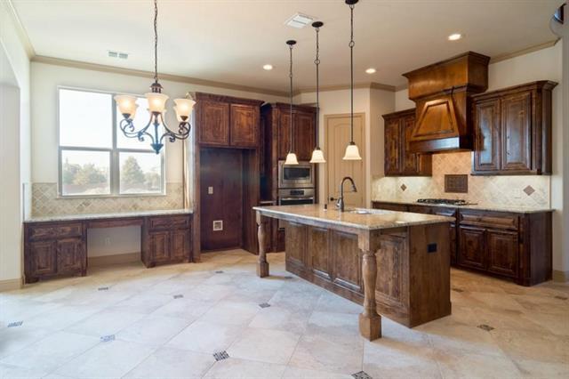 Building Photo - 1021 Taylor Dr