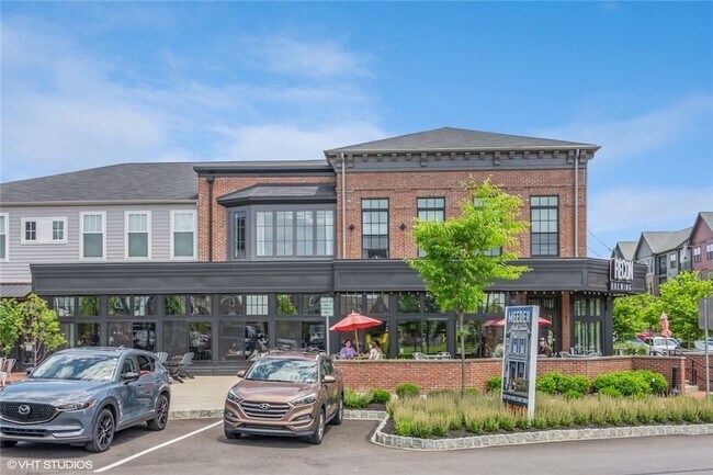 Building Photo - 210 Gress Rd