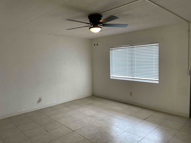 Building Photo - 1629 Espanola Ave