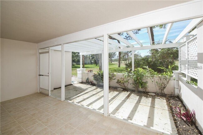 Building Photo - 437 Cerromar Ln
